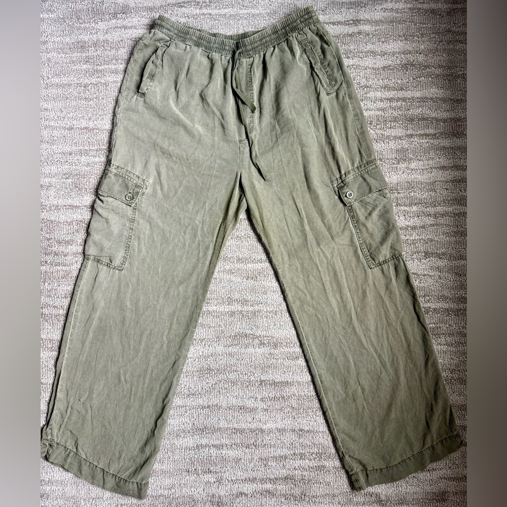 cloth & stone Olive Green Wide Leg Cargo Pants